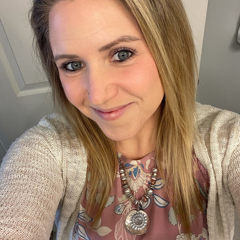 Meet your Posher, Kim